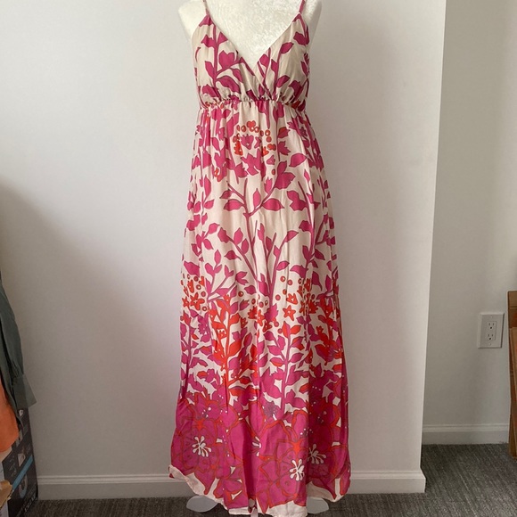 Old Navy Dresses & Skirts - Old Navy Floral Print Dress